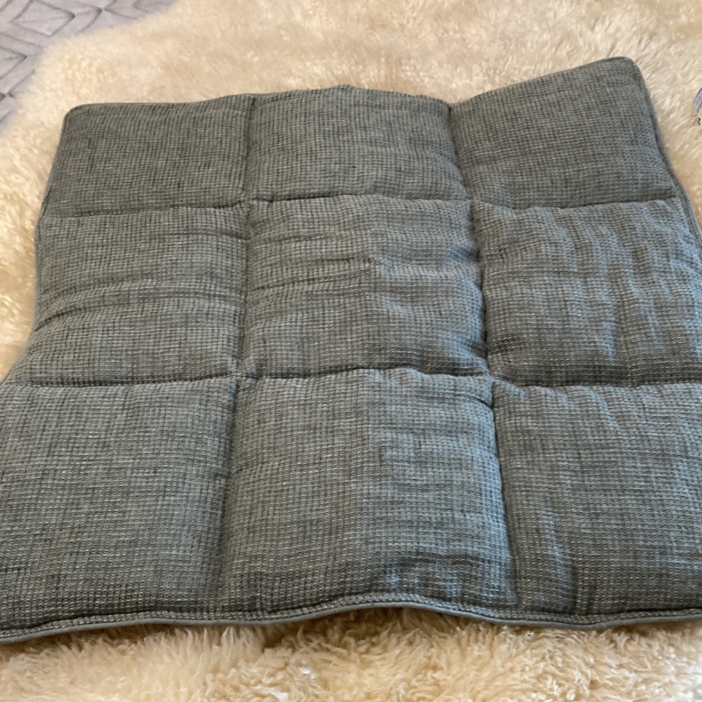 Pottery Barn Flax Linen waffle weave Pillow sham, size 24 x 24 Large square
